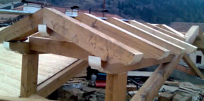 Particolare abbaino realizzato in cantiere